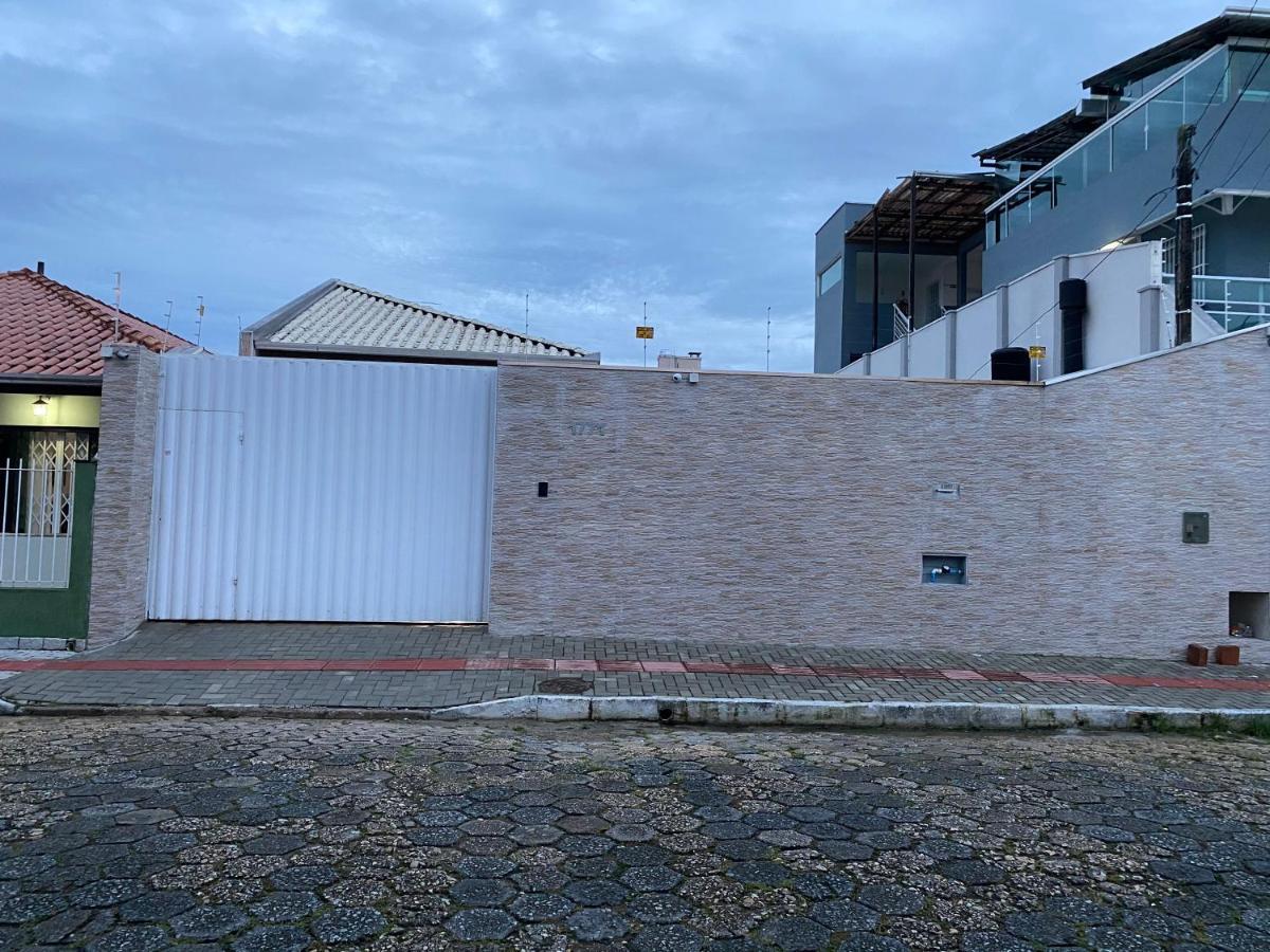 Casa No Centro De Balneario Camboriu Villa Luaran gambar