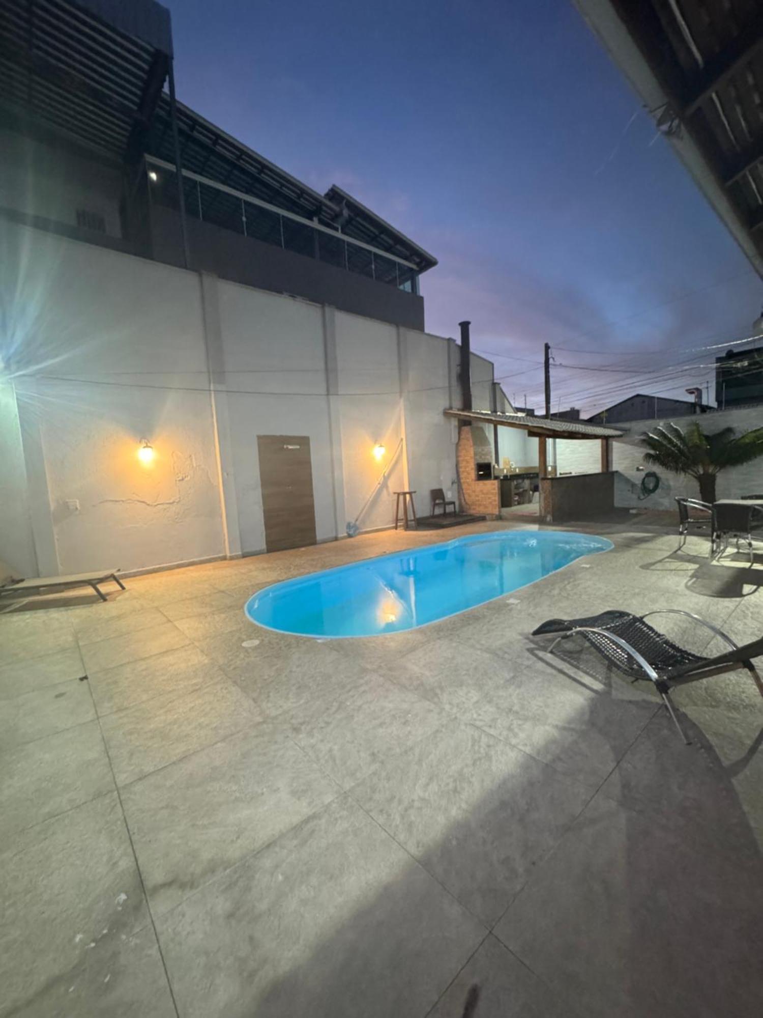 Casa No Centro De Balneario Camboriu Villa Luaran gambar